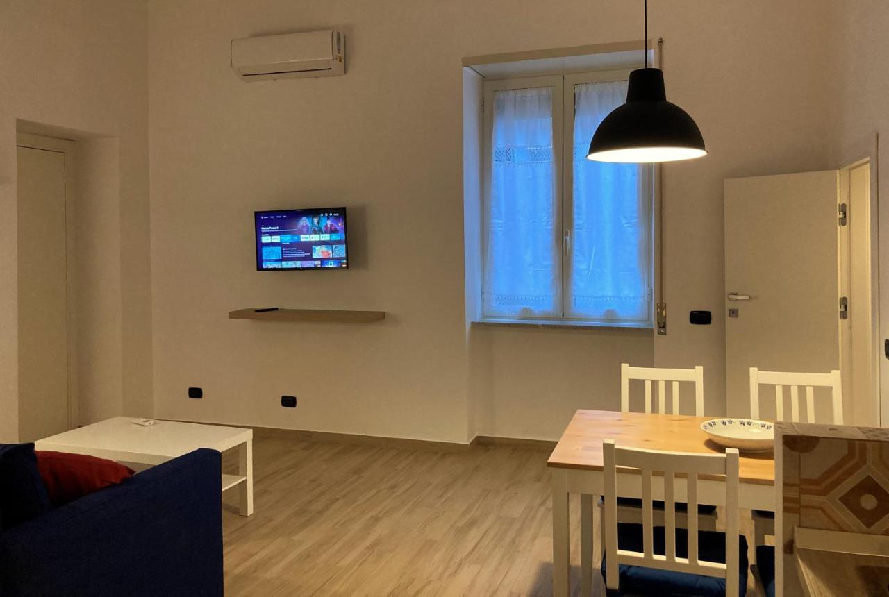 La Casa Blu Nel Cuore Storico Di Napoli エクステリア 写真