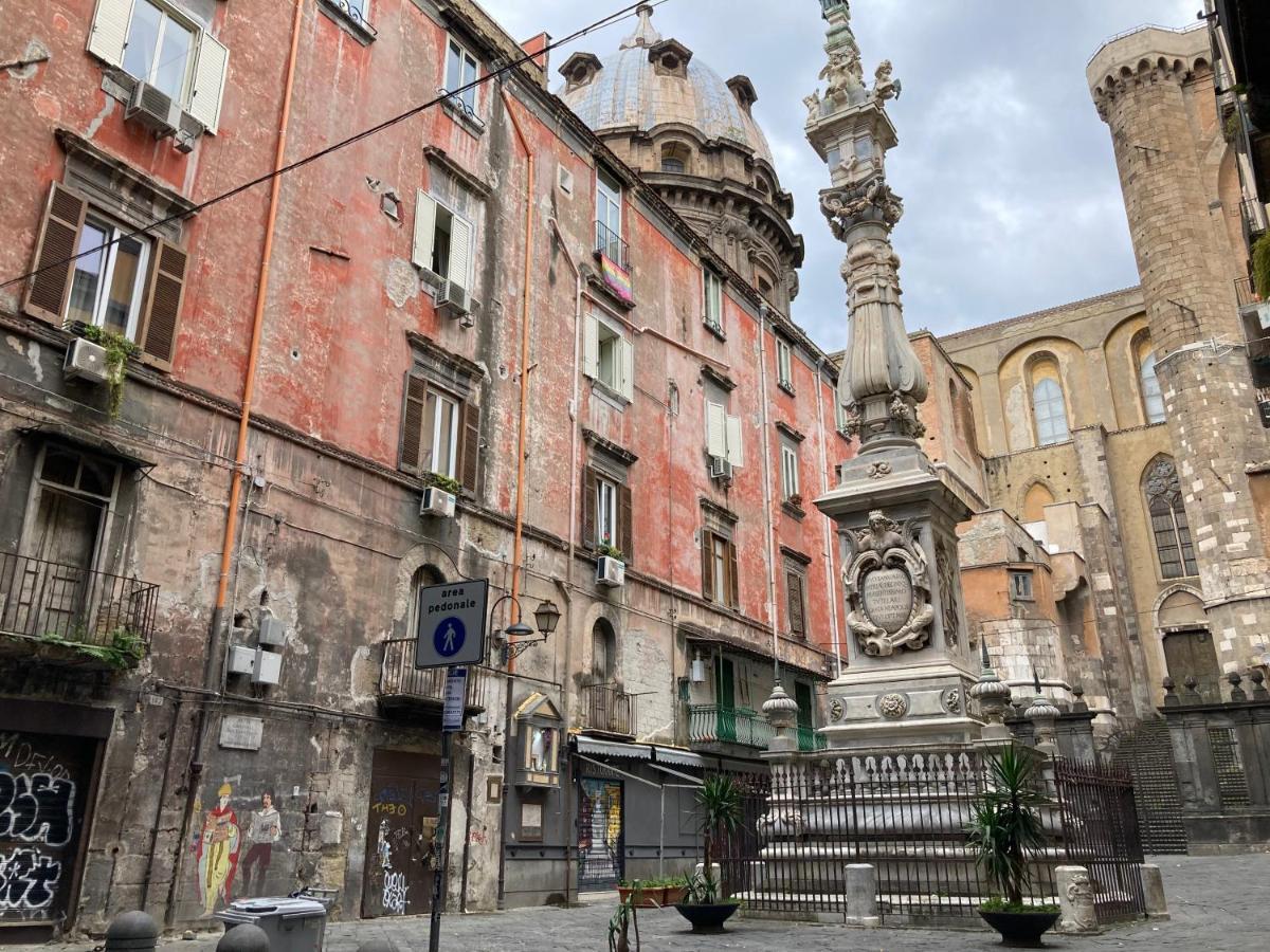 La Casa Blu Nel Cuore Storico Di Napoli エクステリア 写真