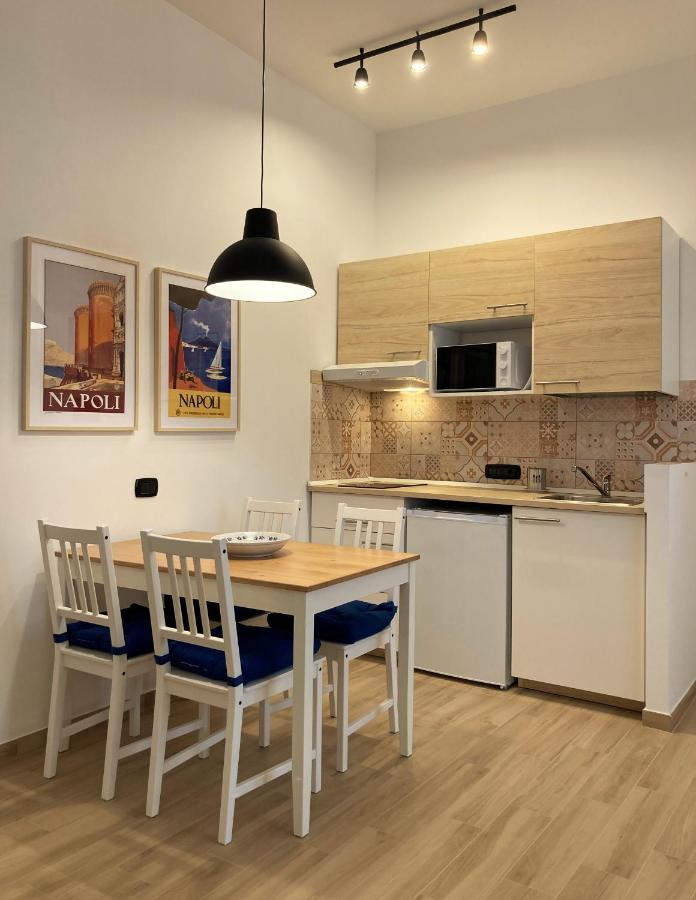 La Casa Blu Nel Cuore Storico Di Napoli エクステリア 写真