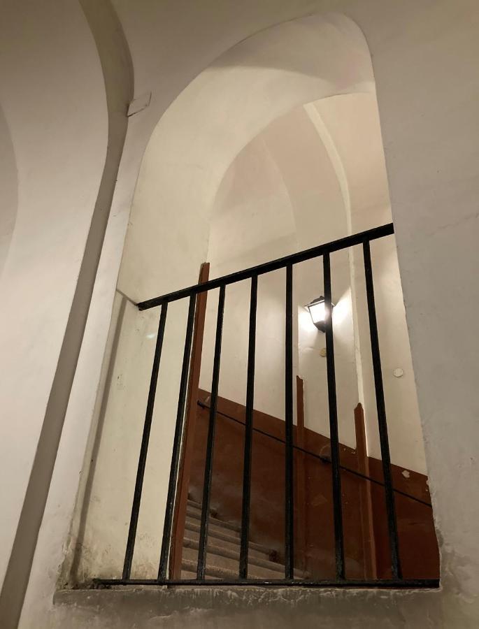 La Casa Blu Nel Cuore Storico Di Napoli エクステリア 写真